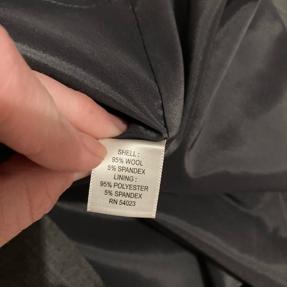 Like New Banana Republic Skirt - Picture 10 of 11